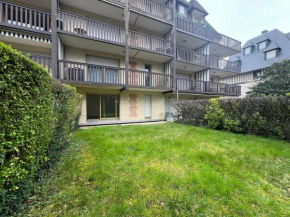 Charmant studio avec jardin privé à Deauville